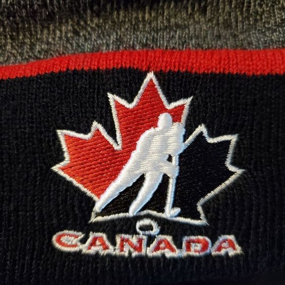 Hockey Canada toque, men's one size fits all, officially licensed mercha… - Picture 5 of 11